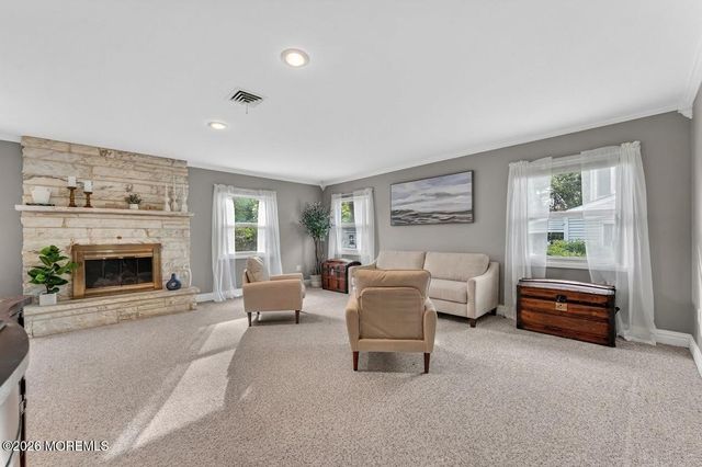 117 Idolstone Lane, Matawan, NJ 07747