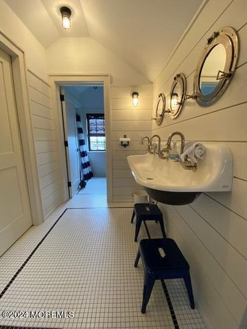 608 Lake Avenue, Bay Head, NJ 08742