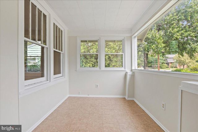 4805 CALVERT RD, College Park, MD 20740