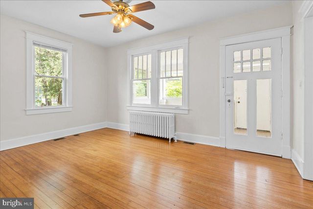 4805 CALVERT RD, College Park, MD 20740