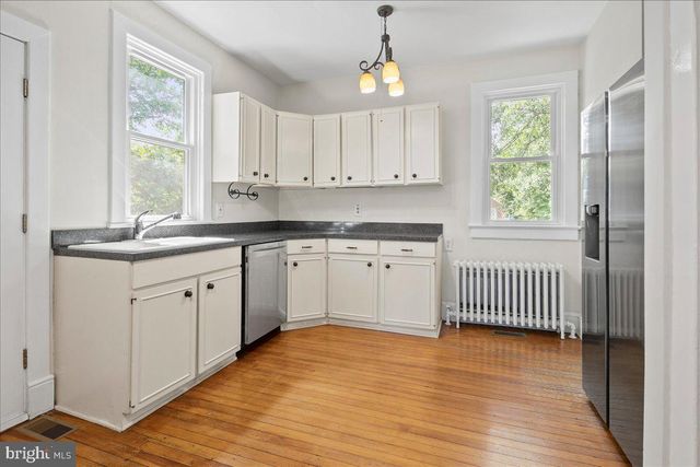 4805 CALVERT RD, College Park, MD 20740