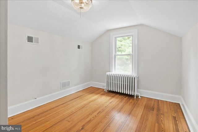 4805 CALVERT RD, College Park, MD 20740