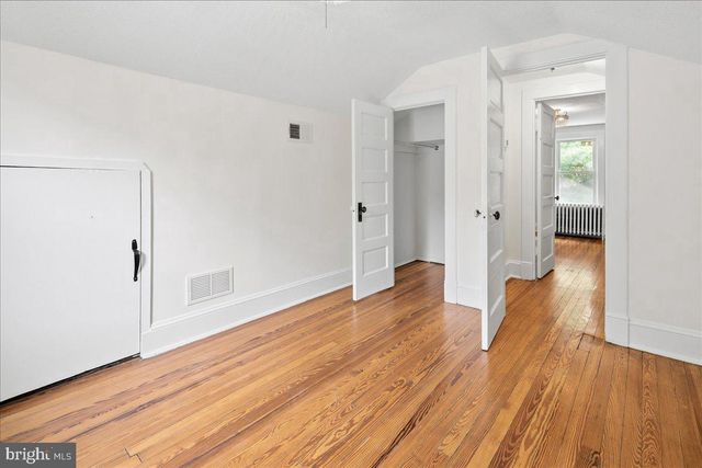 4805 CALVERT RD, College Park, MD 20740