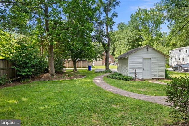 4805 CALVERT RD, College Park, MD 20740