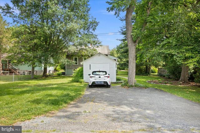 4805 CALVERT RD, College Park, MD 20740