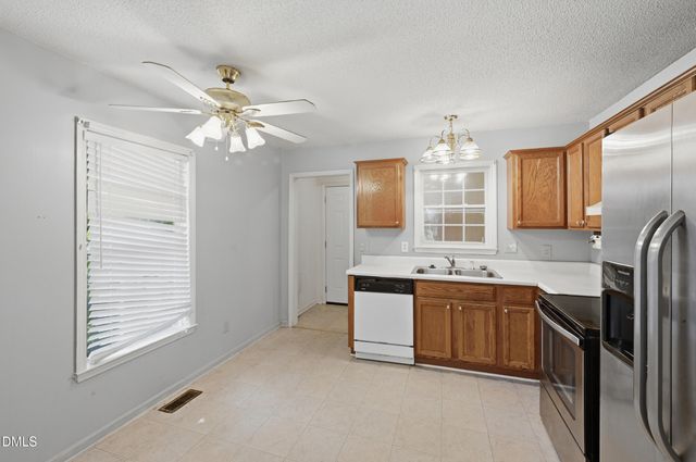 1402 E Lenoir Street, Raleigh, NC 27610