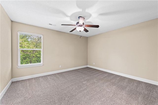3850 NW 94th Street, Kansas City, MO 64154