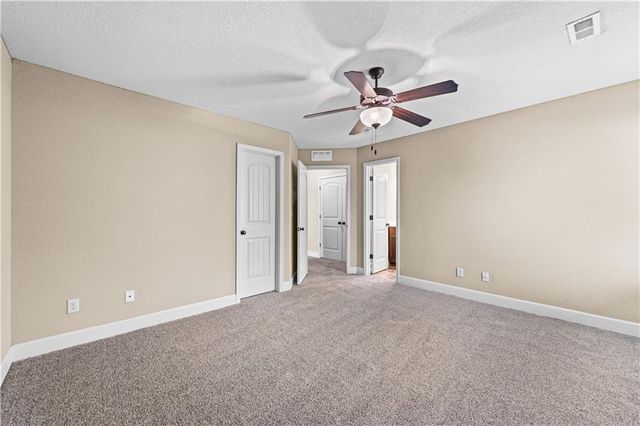 3850 NW 94th Street, Kansas City, MO 64154