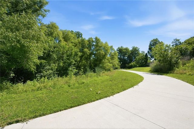 3850 NW 94th Street, Kansas City, MO 64154