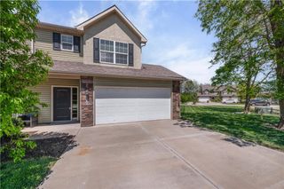 3850 NW 94th Street, Kansas City, MO 64154