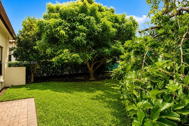 8514 NW 37th Court, Cooper City, FL 33024