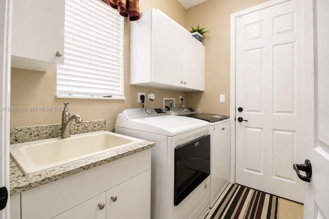 8514 NW 37th Court, Cooper City, FL 33024