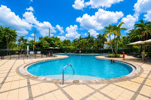 8514 NW 37th Court, Cooper City, FL 33024
