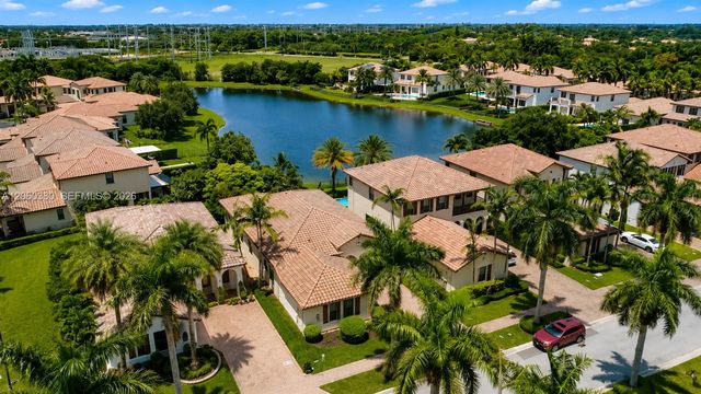 8514 NW 37th Court, Cooper City, FL 33024