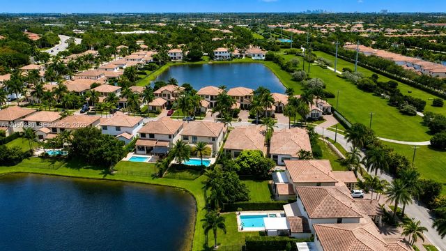 8514 NW 37th Court, Cooper City, FL 33024