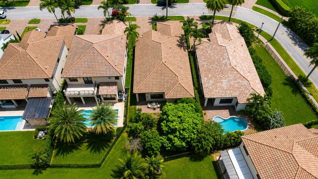 8514 NW 37th Court, Cooper City, FL 33024