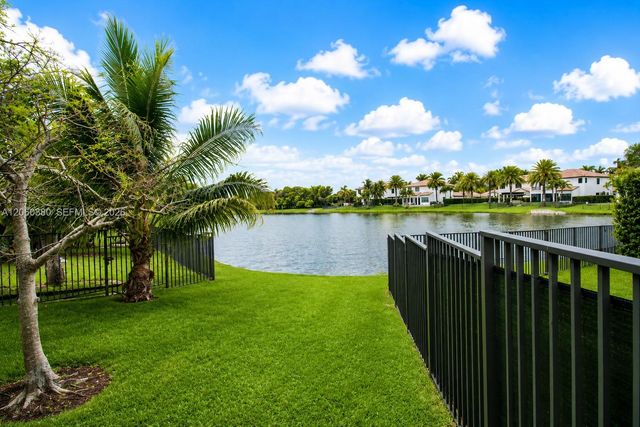 8514 NW 37th Court, Cooper City, FL 33024