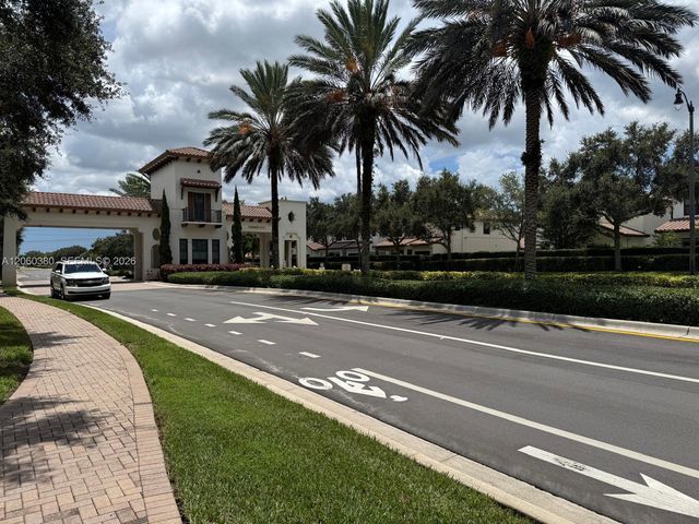 8514 NW 37th Court, Cooper City, FL 33024