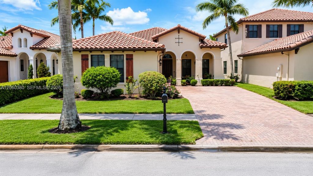 8514 NW 37th Court, Cooper City, FL 33024