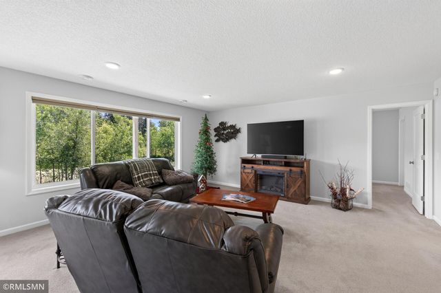 1144 Pine Hill Lane, White Bear Twp, MN 55127