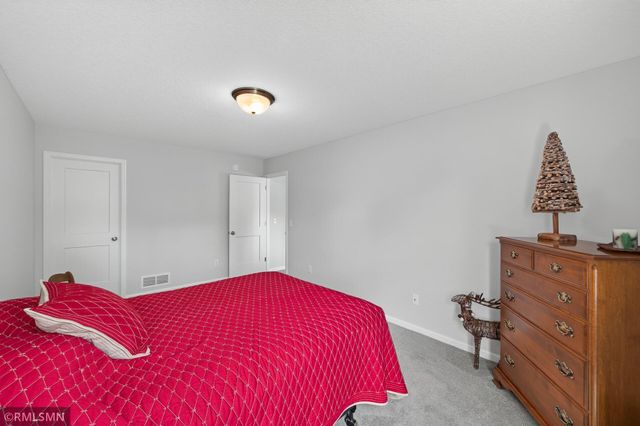 1144 Pine Hill Lane, White Bear Twp, MN 55127