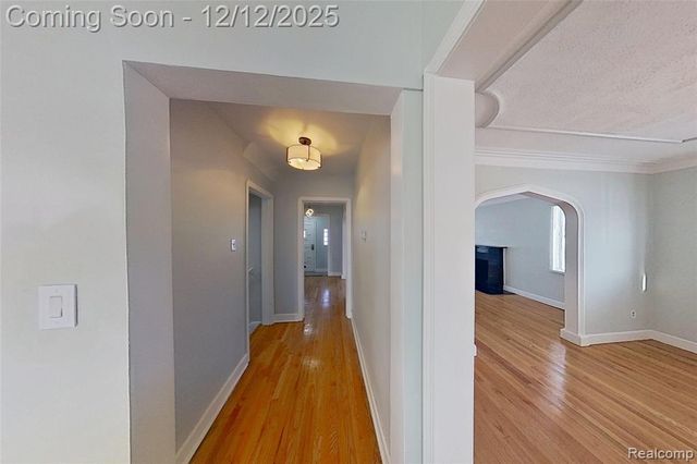 8401 W 7 Mile Road, Detroit, MI 48221