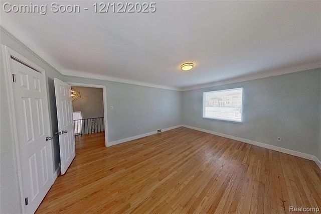 8401 W 7 Mile Road, Detroit, MI 48221