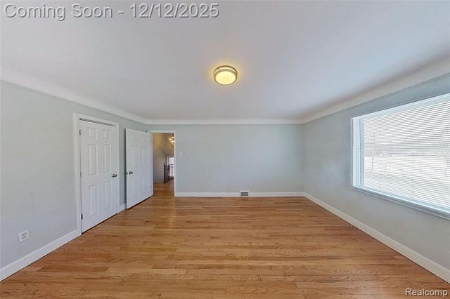 8401 W 7 Mile Road, Detroit, MI 48221