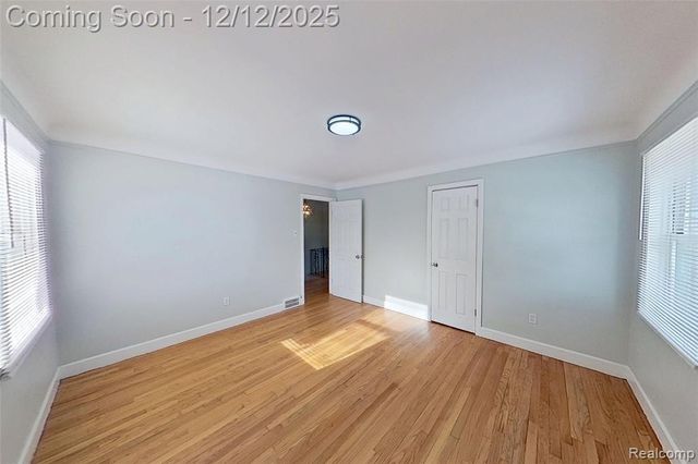 8401 W 7 Mile Road, Detroit, MI 48221