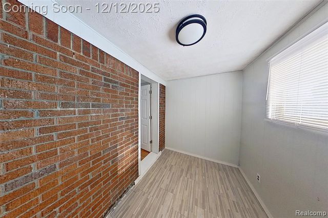 8401 W 7 Mile Road, Detroit, MI 48221