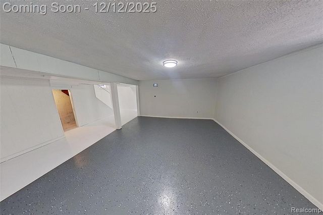 8401 W 7 Mile Road, Detroit, MI 48221