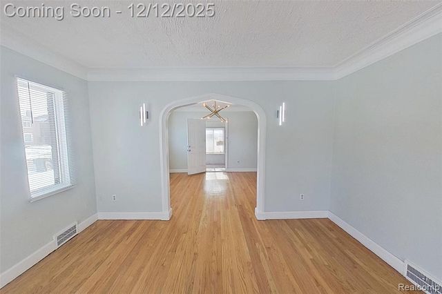 8401 W 7 Mile Road, Detroit, MI 48221