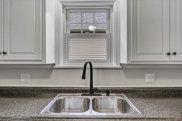 3336 Collingwood ST, Roanoke, VA 24012