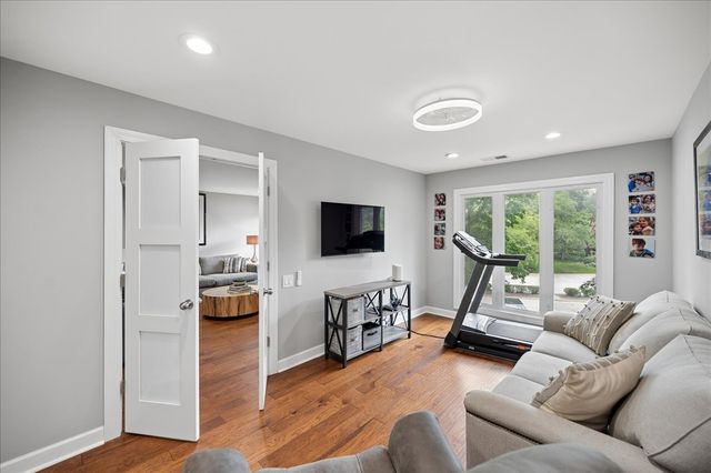 3741 Mission Hills Road 208, Northbrook, IL 60062