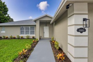 6900 2nd St Street, Jupiter, FL 33458