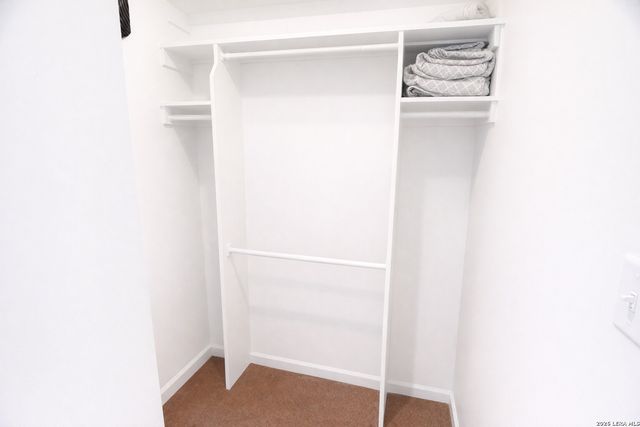 8642 Fredericksburg Rd Apt 313, San Antonio, TX 78240