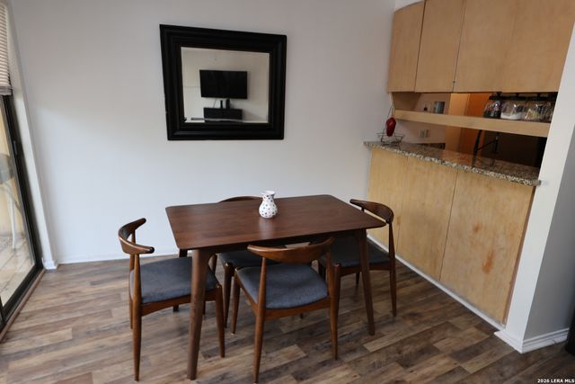 8642 Fredericksburg Rd Apt 313, San Antonio, TX 78240