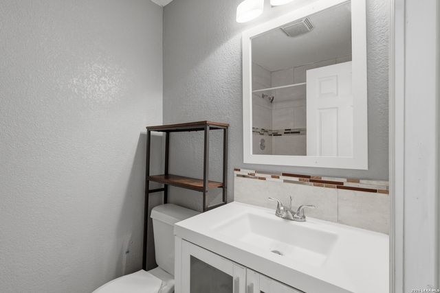 110 MAPLE VLY, San Antonio, TX 78227
