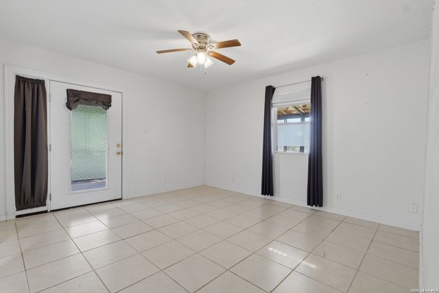 110 MAPLE VLY, San Antonio, TX 78227
