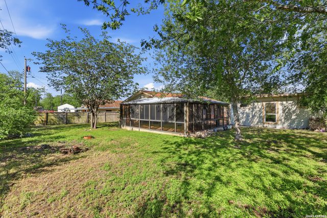 110 MAPLE VLY, San Antonio, TX 78227