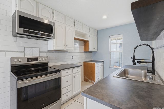 110 MAPLE VLY, San Antonio, TX 78227