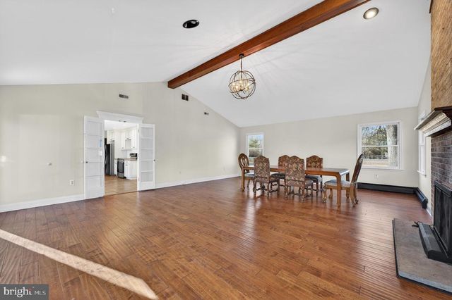 27 REEVES STATION RD, Medford, NJ 08055