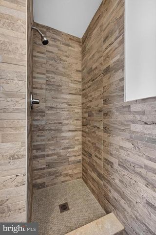 27 REEVES STATION RD, Medford, NJ 08055