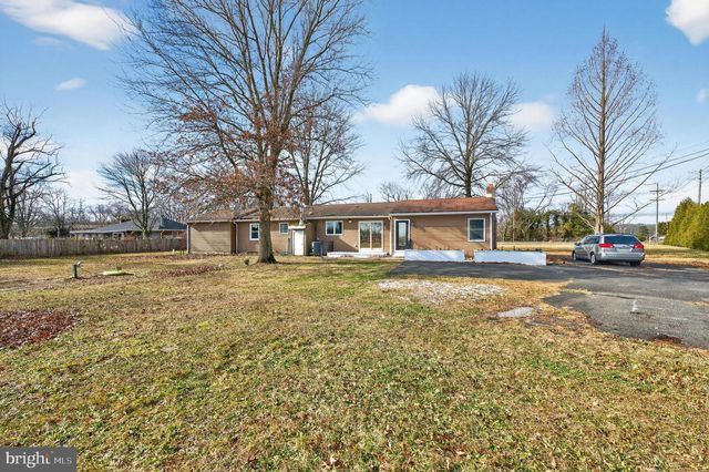 27 REEVES STATION RD, Medford, NJ 08055