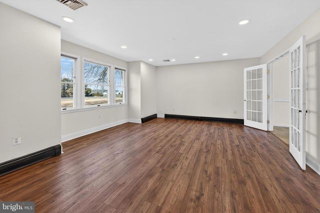 27 REEVES STATION RD, Medford, NJ 08055