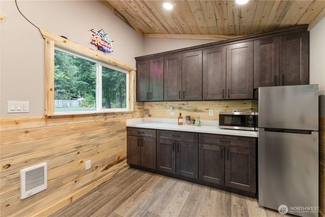 34208 343rd Avenue Ct E, Ashford, WA 98304