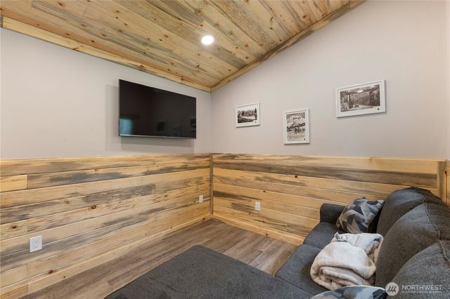 34208 343rd Avenue Ct E, Ashford, WA 98304