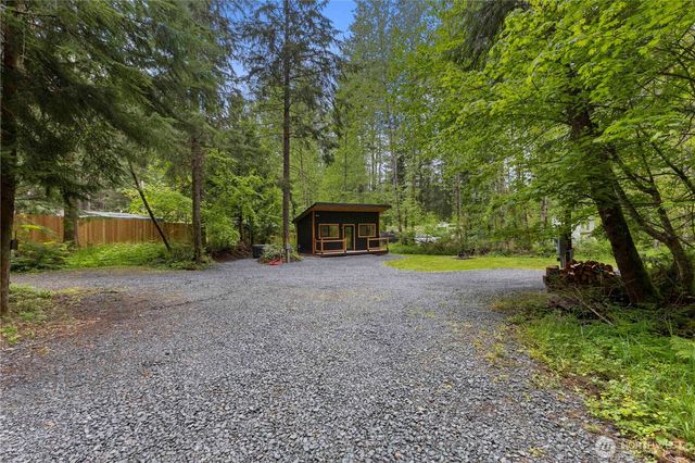 34208 343rd Avenue Ct E, Ashford, WA 98304