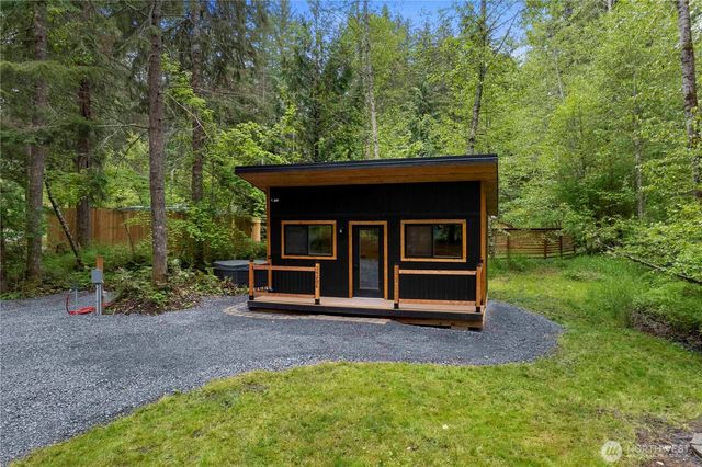 34208 343rd Avenue Ct E, Ashford, WA 98304