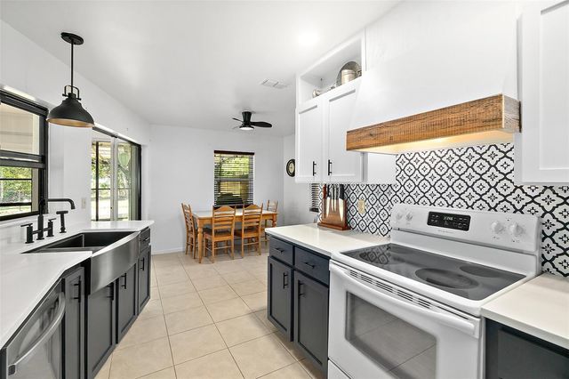 123 BOULDER ROCK DRIVE, Palm Coast, FL 32137